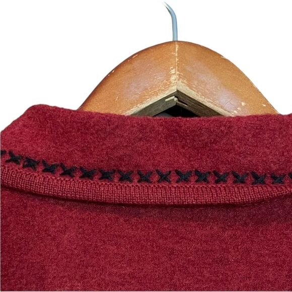 Icelandic design 100% boiled wool sweater - Picture 7 of 11